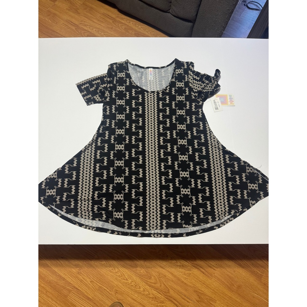 LuLaRoe Perfect T XXS Black Tan Geometric Chevron Short Sleeve Tunic Top NWT